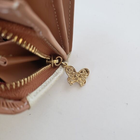 Anna Sui Wallet Clutch White Envelope Leather Owl Floral Hearts Boho Glam Box - Picture 7 of 12